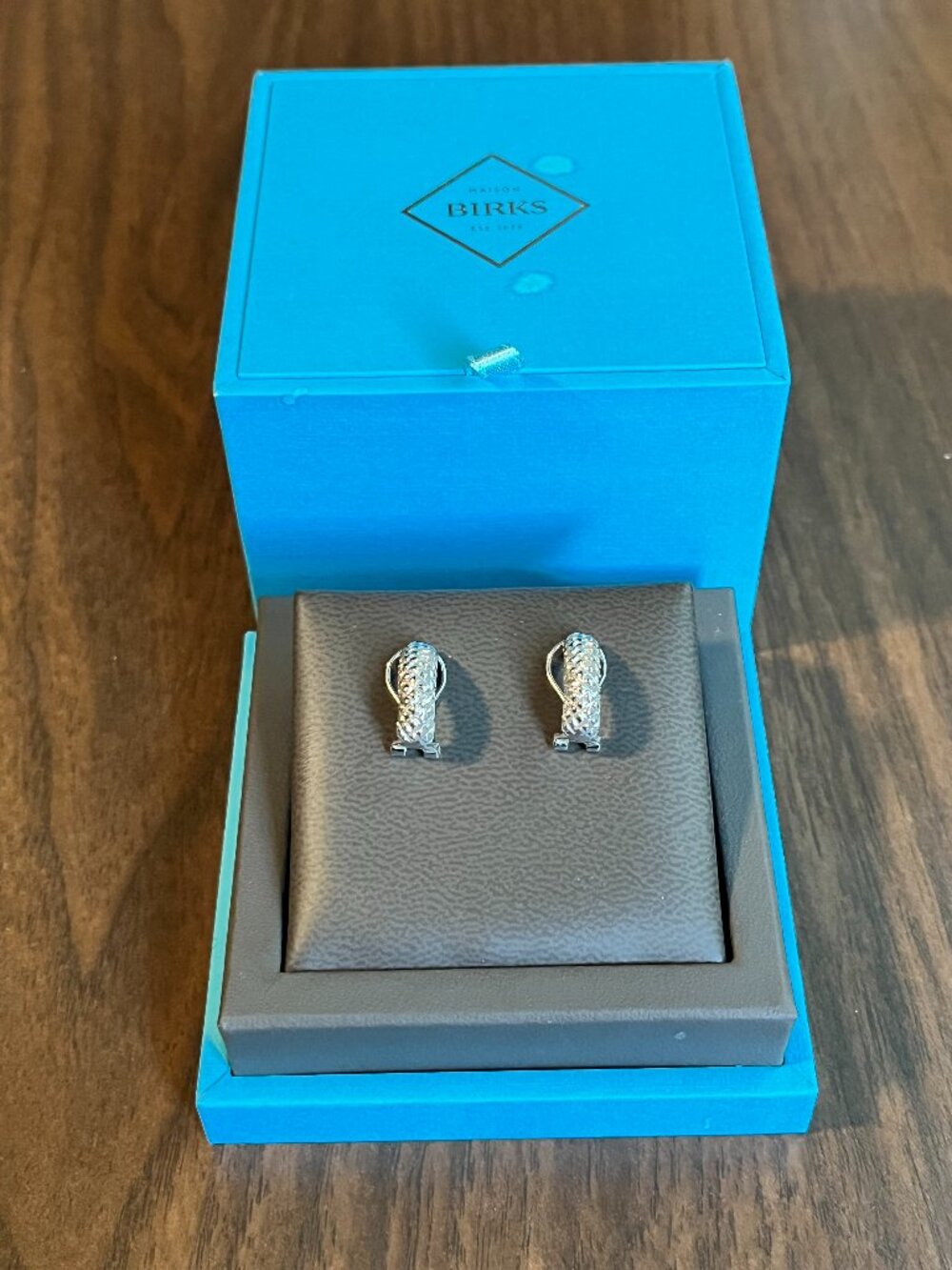 Maison Birks 14KT White Gold Earrings Pineapple Design